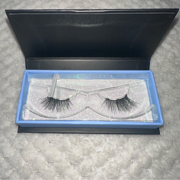 Moxielash Other - Moxielash Magnetic Lashes in Baby Lash